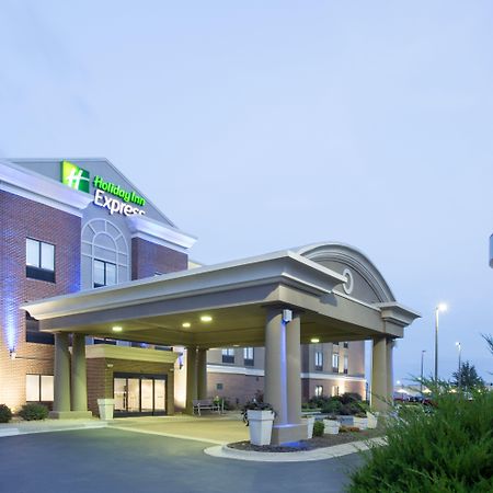 Holiday Inn Express Kansas City - At The Legends! By Ihg Bonner Springs Dış mekan fotoğraf