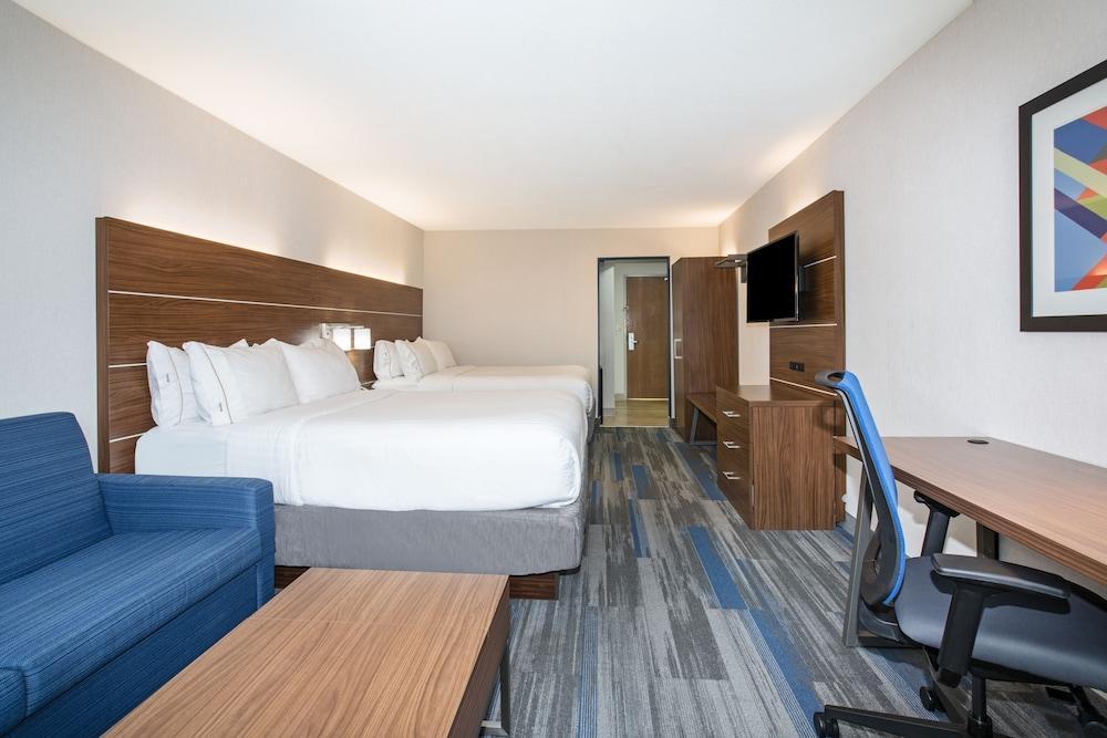 Holiday Inn Express Kansas City - At The Legends! By Ihg Bonner Springs Dış mekan fotoğraf