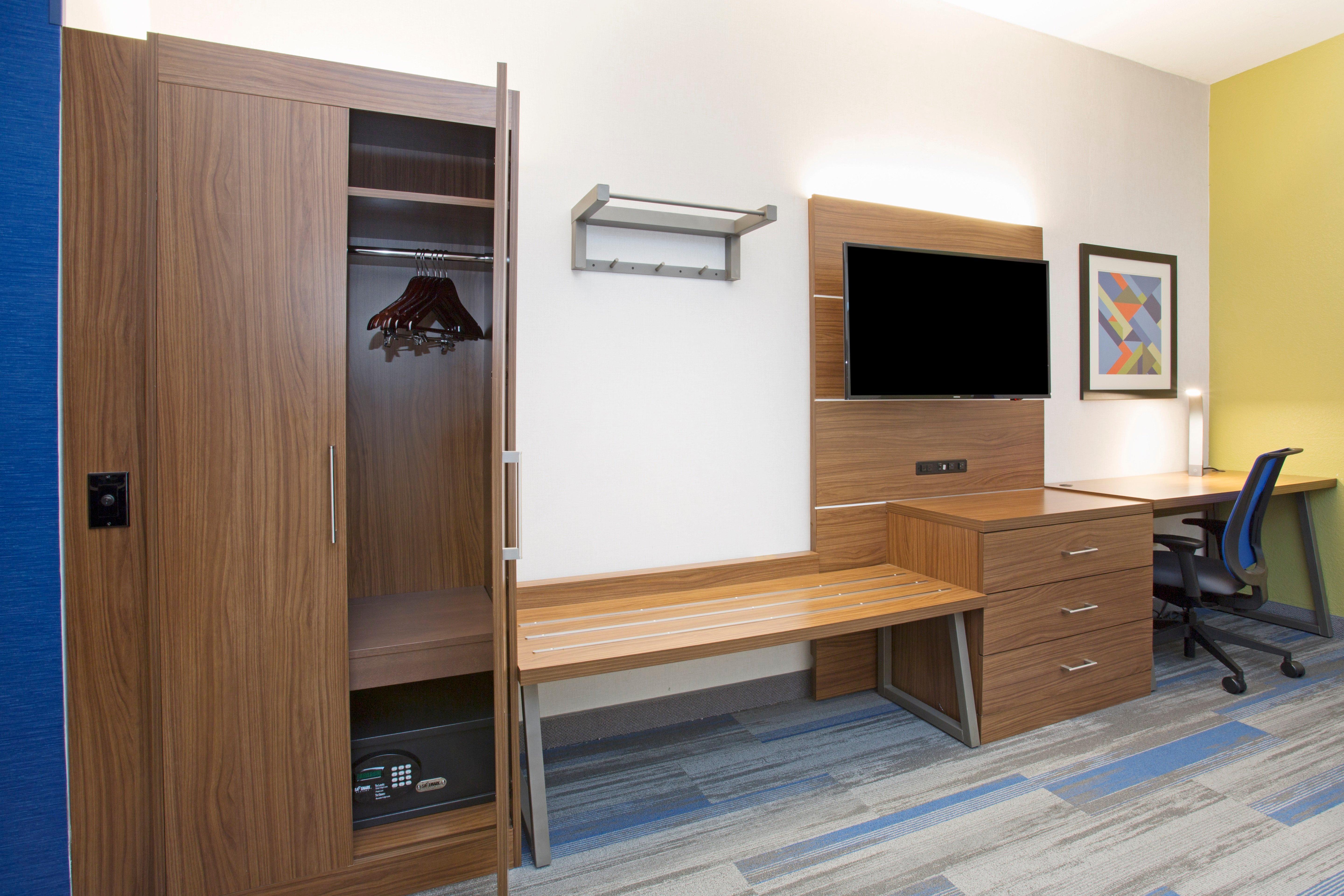 Holiday Inn Express Kansas City - At The Legends! By Ihg Bonner Springs Oda fotoğraf