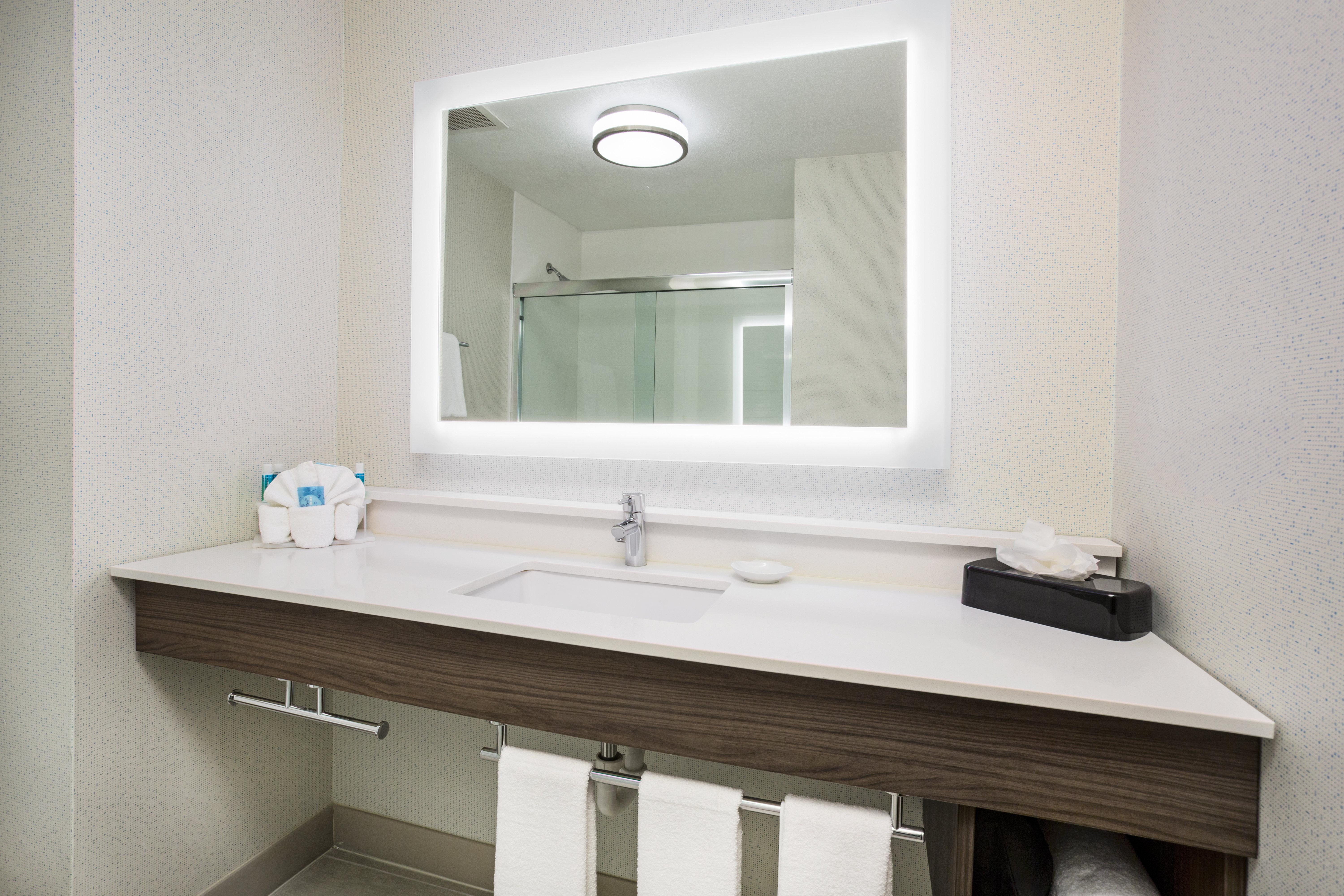 Holiday Inn Express Kansas City - At The Legends! By Ihg Bonner Springs Oda fotoğraf