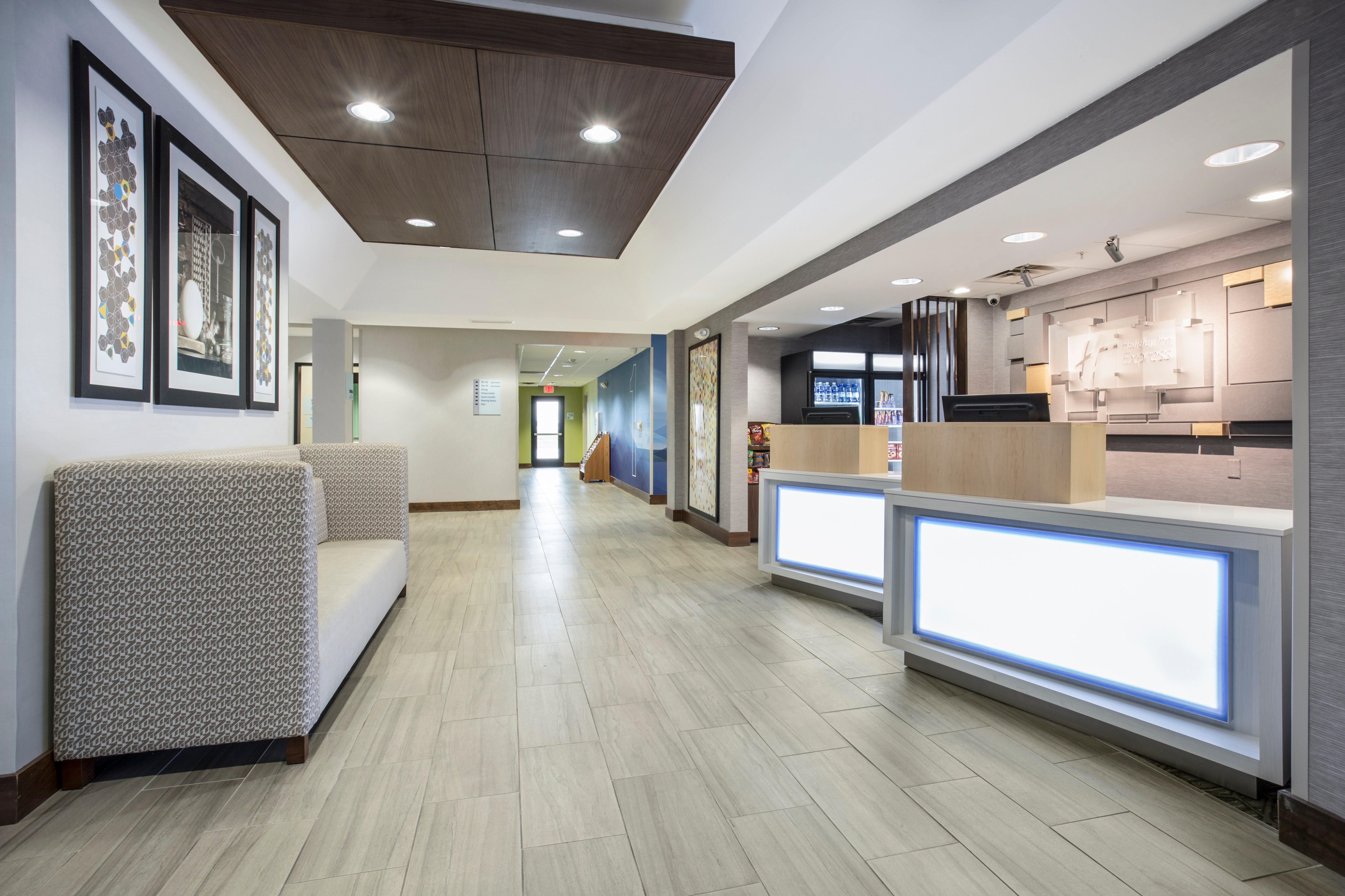 Holiday Inn Express Kansas City - At The Legends! By Ihg Bonner Springs Dış mekan fotoğraf