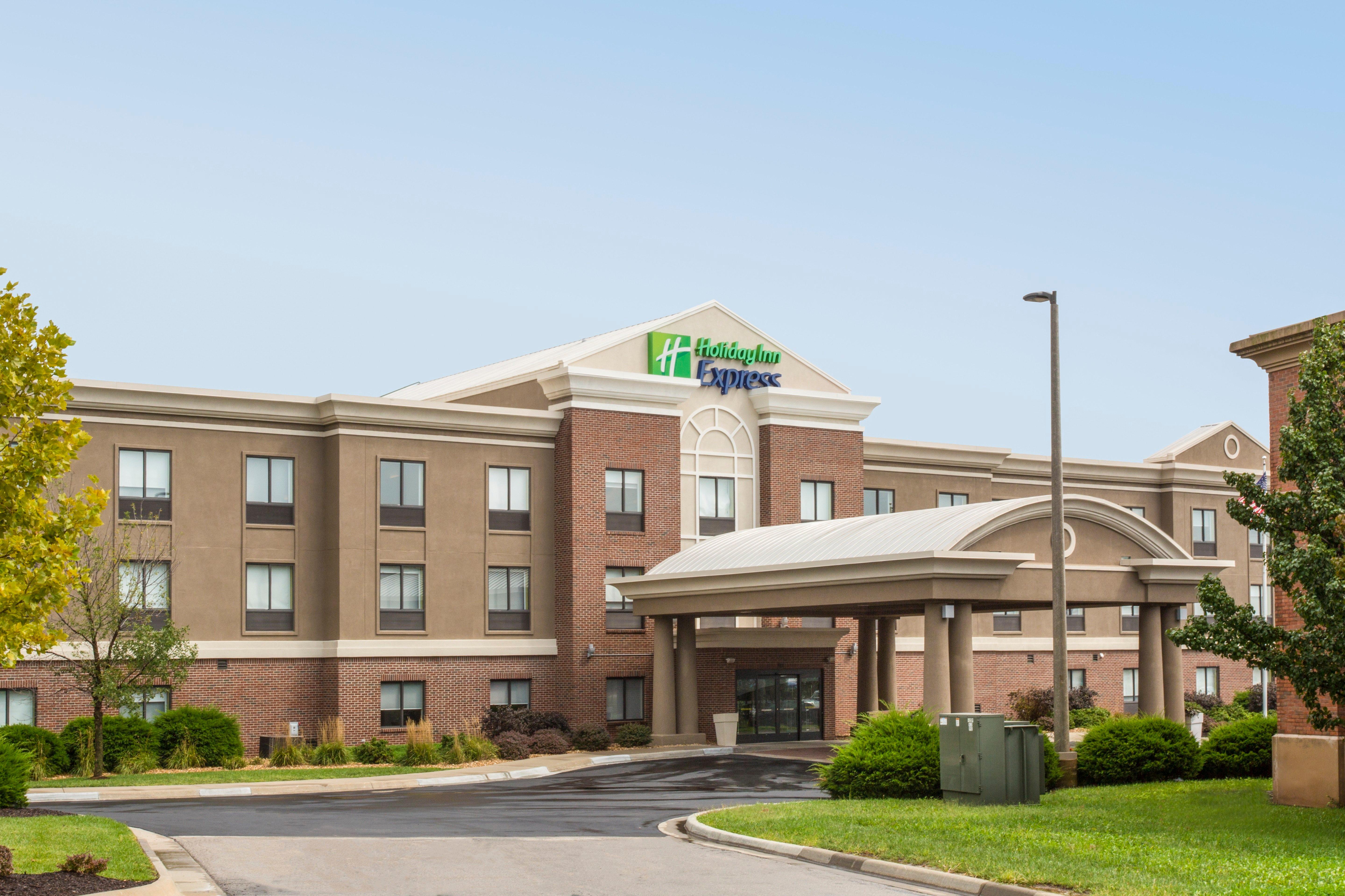 Holiday Inn Express Kansas City - At The Legends! By Ihg Bonner Springs Dış mekan fotoğraf